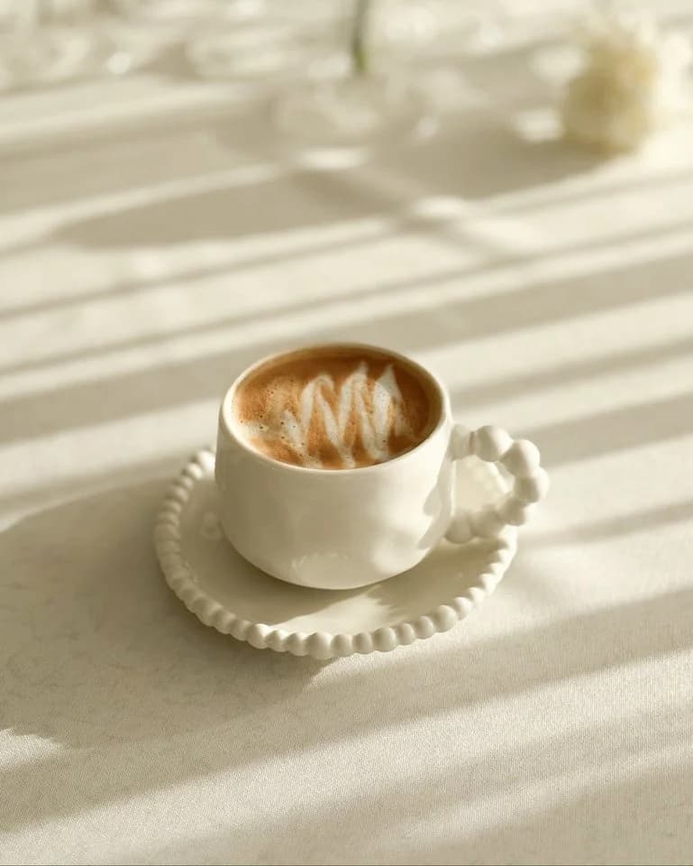 EKA Kaffeeservice Pearly White Kaffeetassen Set 12-teilig Weiß Porzellan - Bild 2