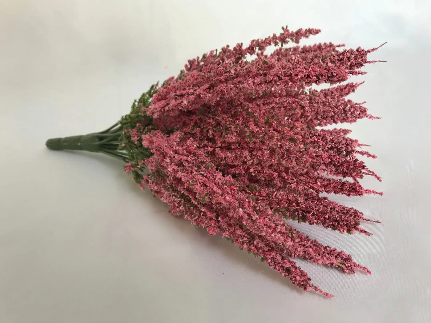 mucPlants Kunstblume Erika Calluna 28cm Rosa mit Steckstab - Bild 2