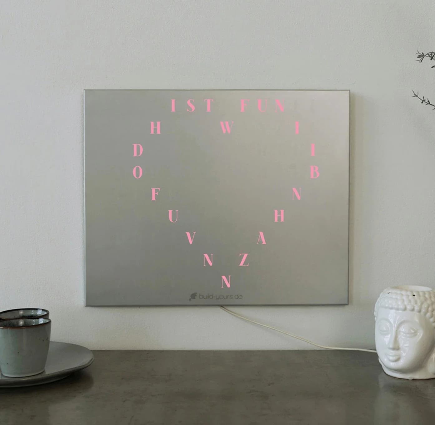 build-yours.de Wortuhr Jupiter LED Wanduhr Grau WLAN App - Bild 5