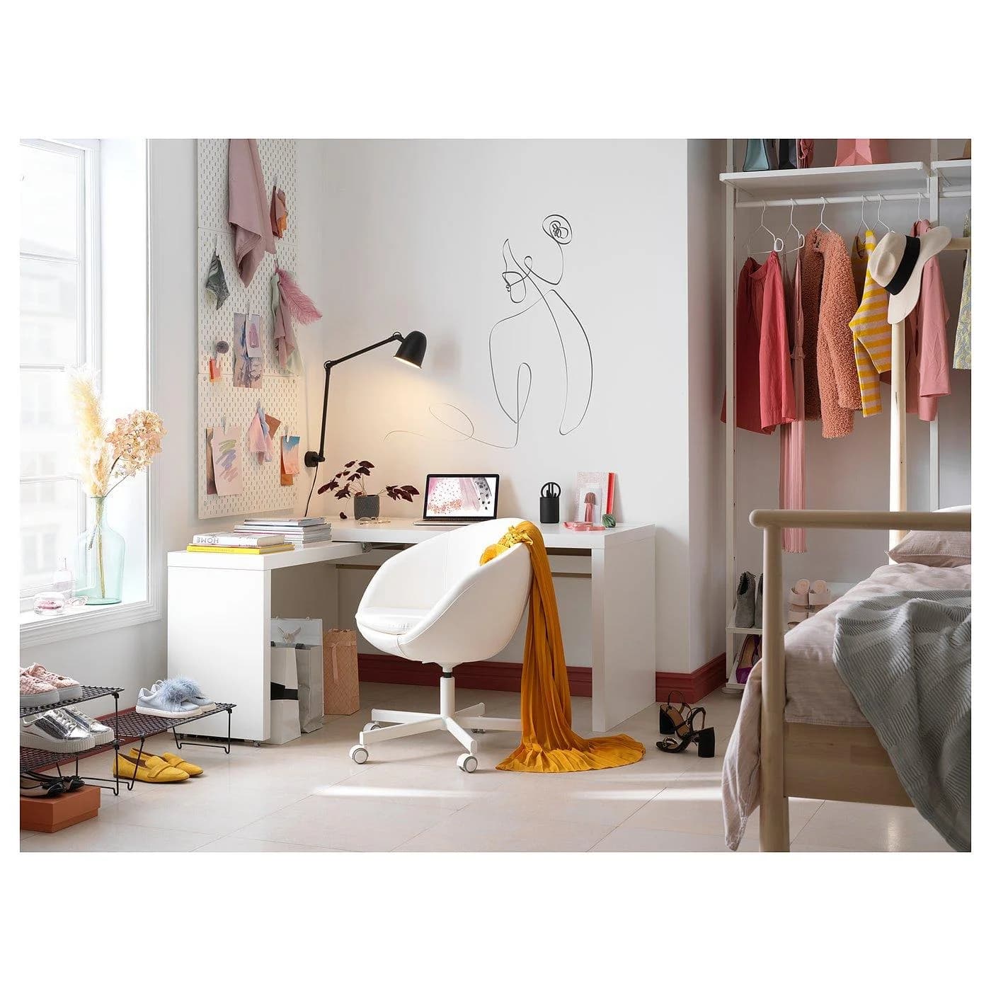 IKEA MALM Schreibtisch mit Ausziehplatte Weiß