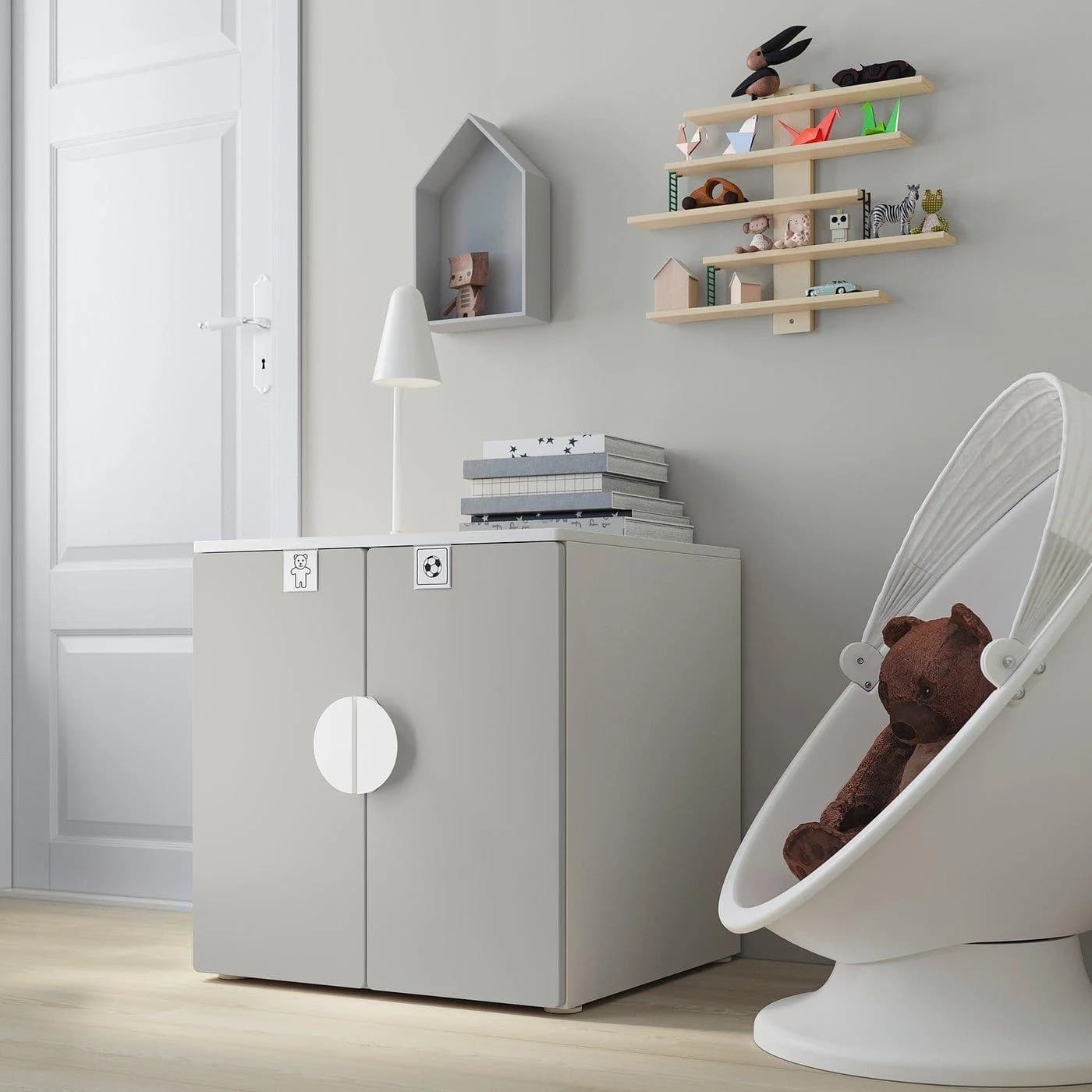 IKEA SMÅSTAD / PLATSA Schrank Weiß Grau