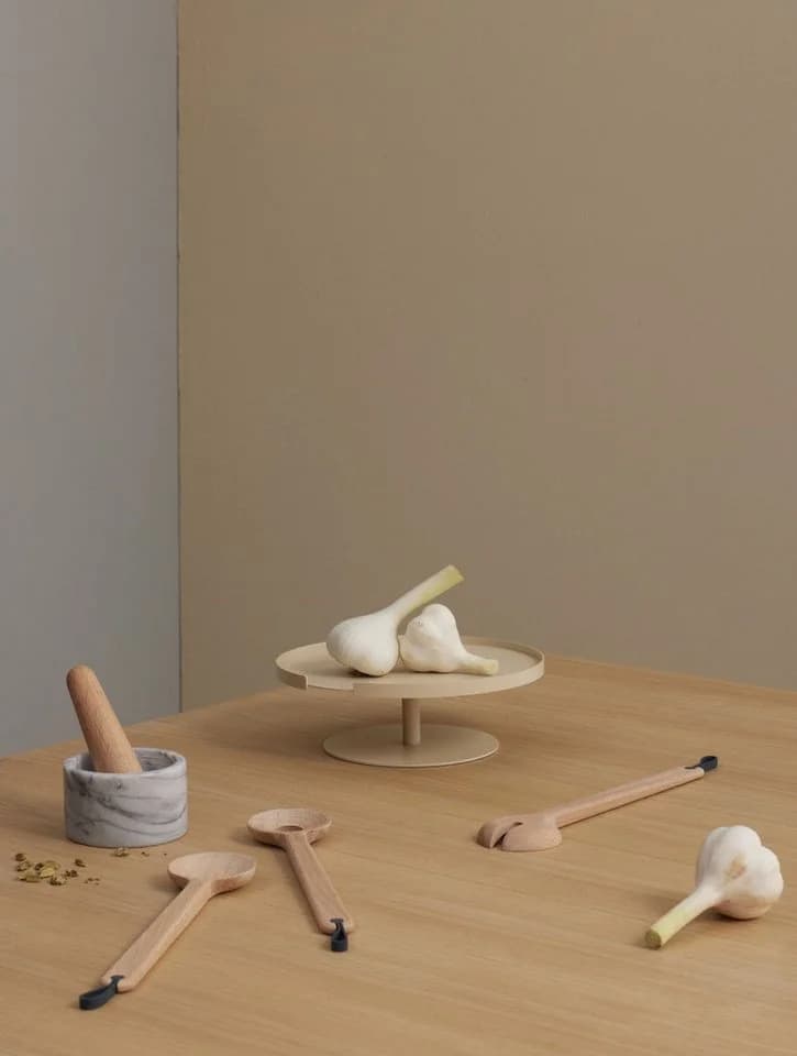 DesignBite Tortenständer BIG HUG Beige Metall Holz