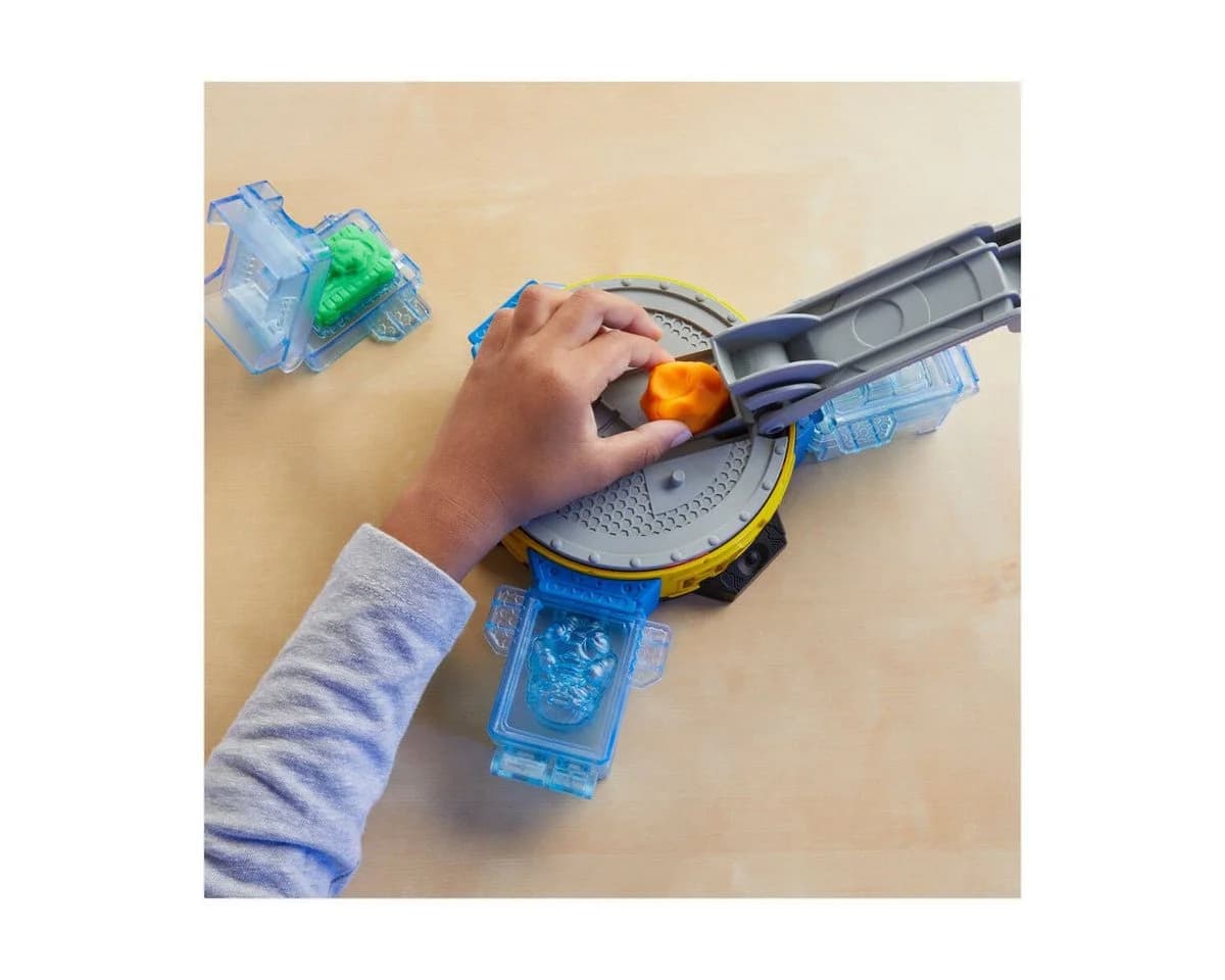 Hasbro Play-Doh Marvel Hulk Quetsch- & Schmetterspaß Set mit 4 Dosen Knete - Bild 4