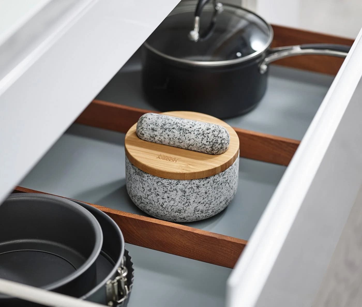Joseph Joseph Mörser Dash 3-tlg. Granit mit Bambusdeckel - Bild 5