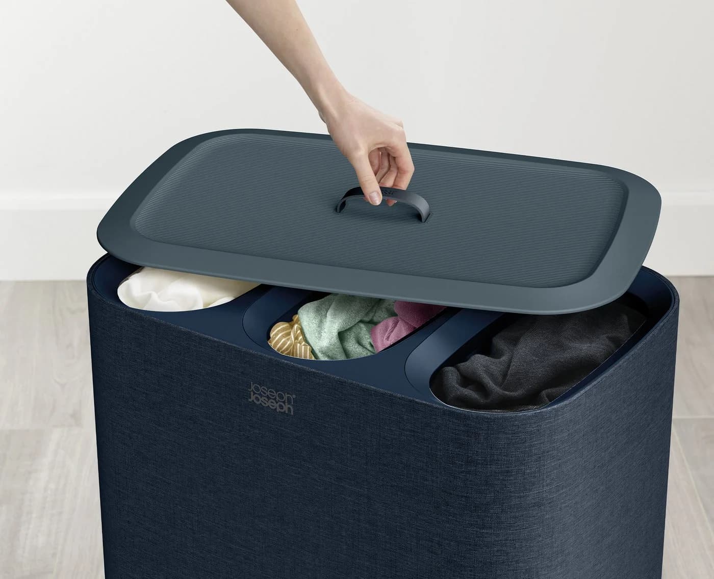 Joseph Joseph Wäschekorb Tota Trio 90L Schwarz 3x30L Tragetaschen - Bild 4