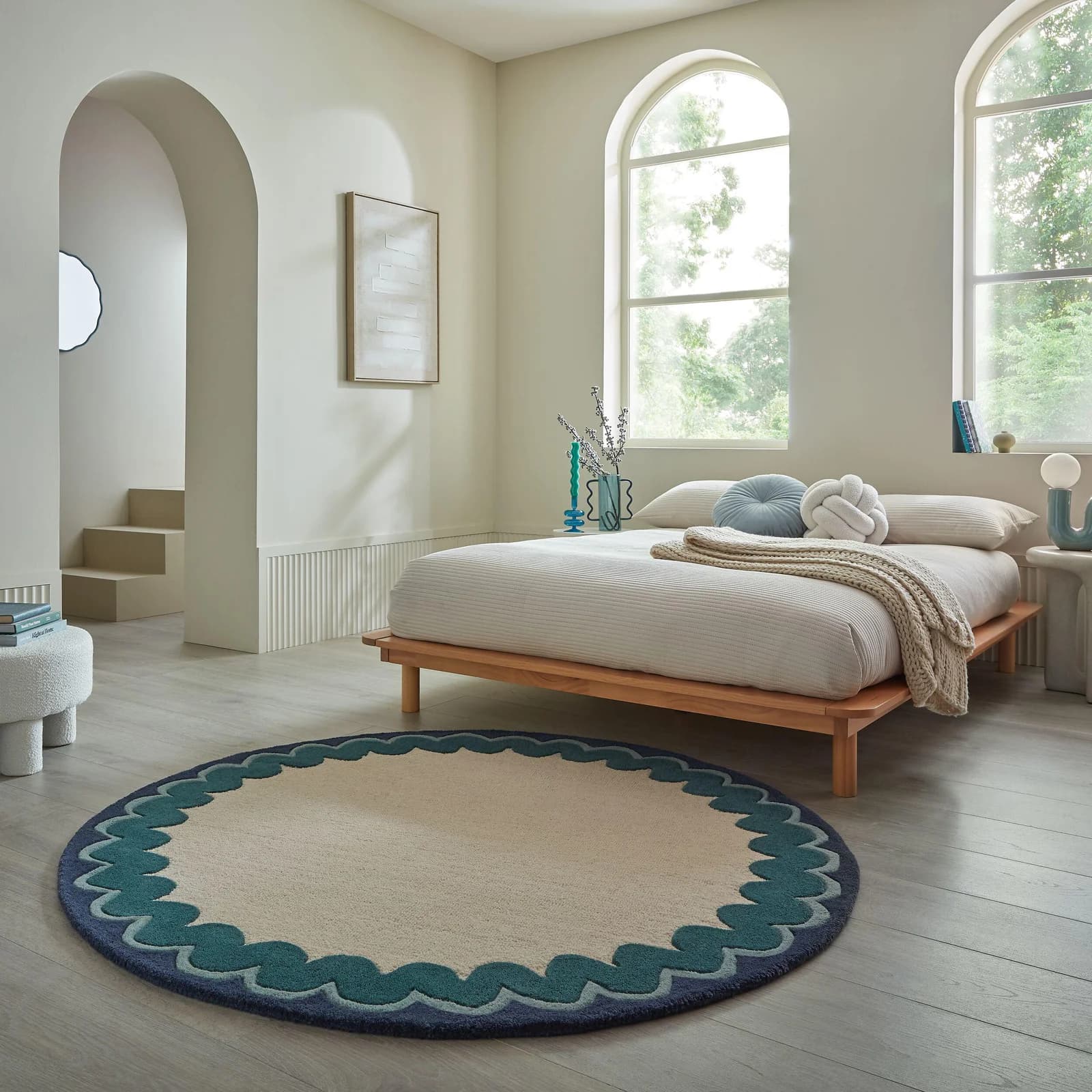 FLAIR RUGS WIGGLE Wollteppich Rund Beige/Blau Wellenrand