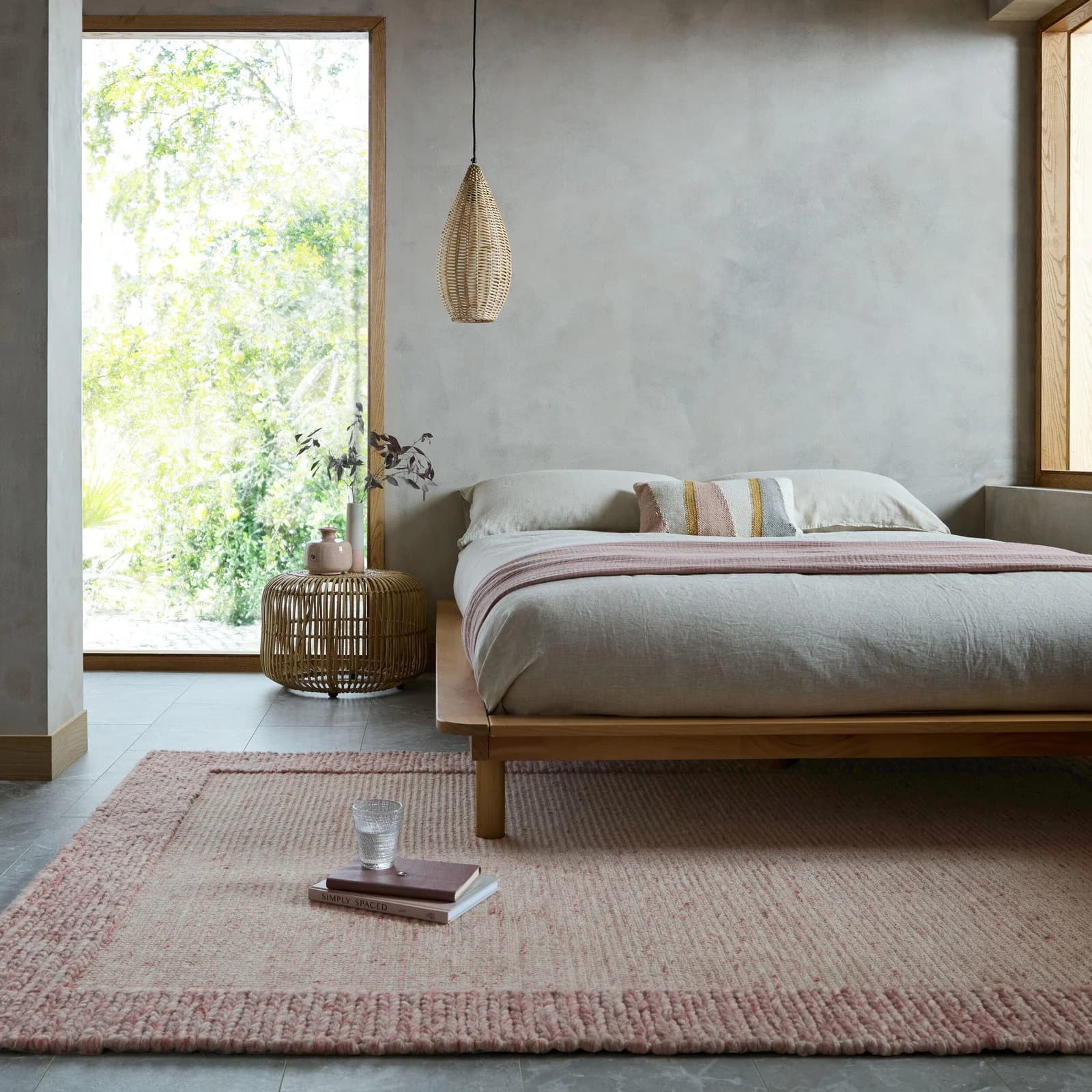FLAIR RUGS Rue Wollteppich Handgewebt Rosa Beere