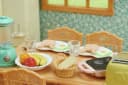 Sylvanian Families Frühstücks-Set mit Toaster, Waffeleisen & Mixer Bunt Bild 5