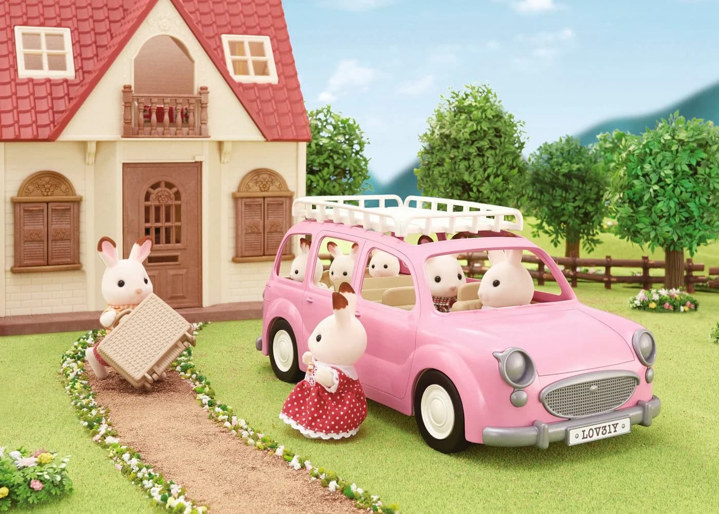 Sylvanian Families Familienauto mit Picknickzubehör Pink