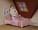 Sylvanian Families Starter Haus Spielset mit Figur und Möbeln Bild 3