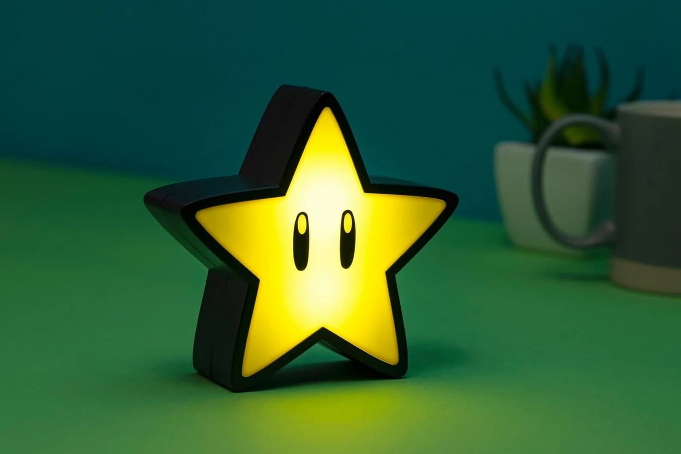 Paladone Super Mario Super Star LED Dekolicht mit Sound