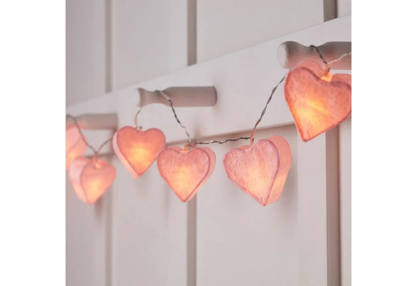 Lights4fun LED-Lichterkette 10er Papier Herzen - Bild 2