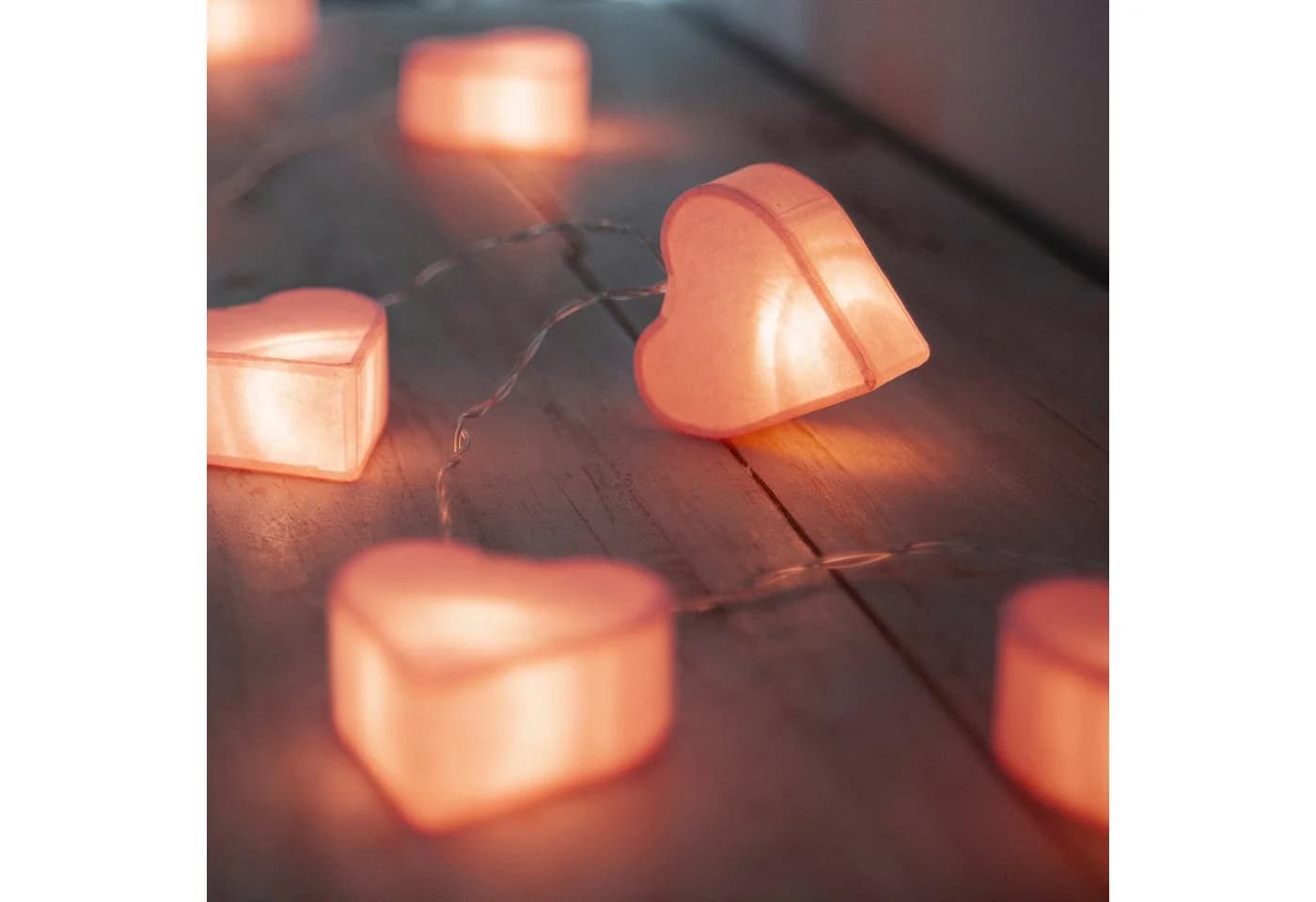 Lights4fun LED-Lichterkette 10er Papier Herzen - Bild 3
