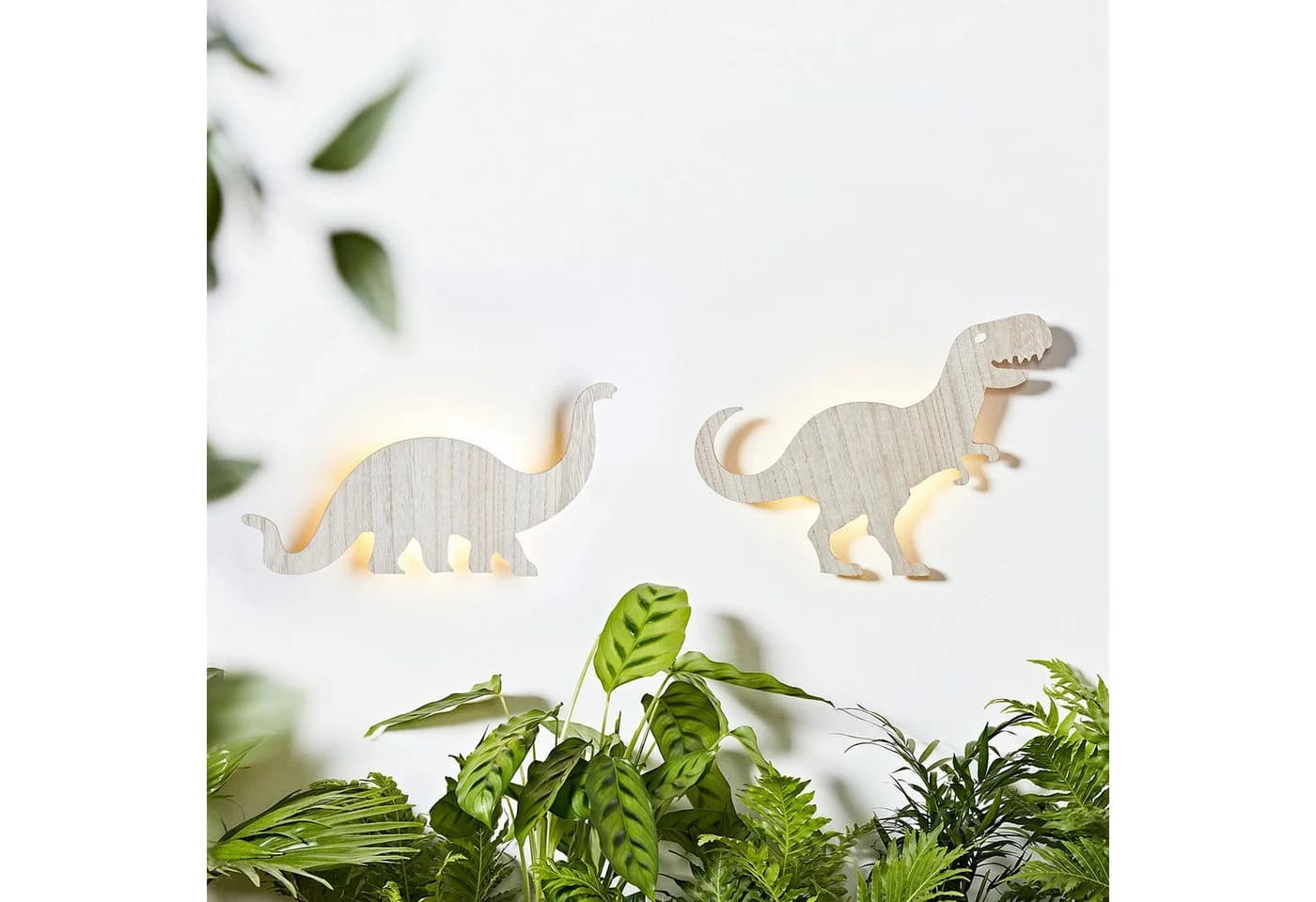 Lights4fun LED Wandleuchte Holz Dinosaurier Diplodocus - Bild 4