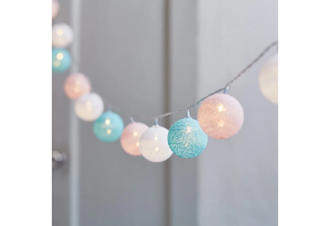 Lights4fun LED-Lichterkette 20er LED Cotton Ball Batterie Pastell - Bild 2