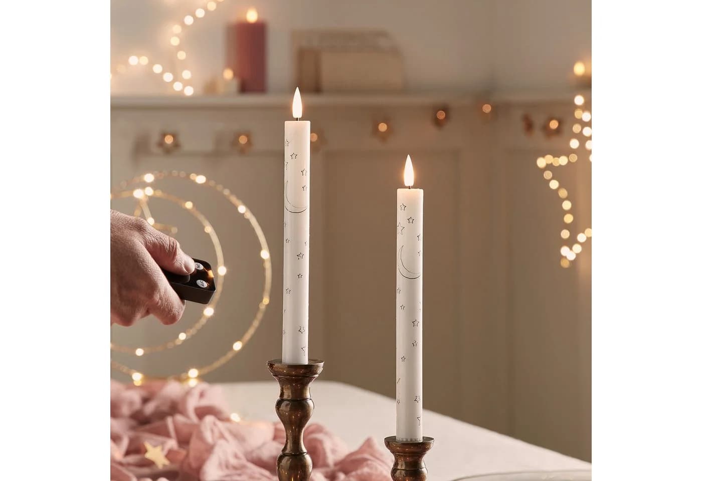 Lights4fun TruGlow LED Stabkerze Duo Mond & Sterne Fernbedienung