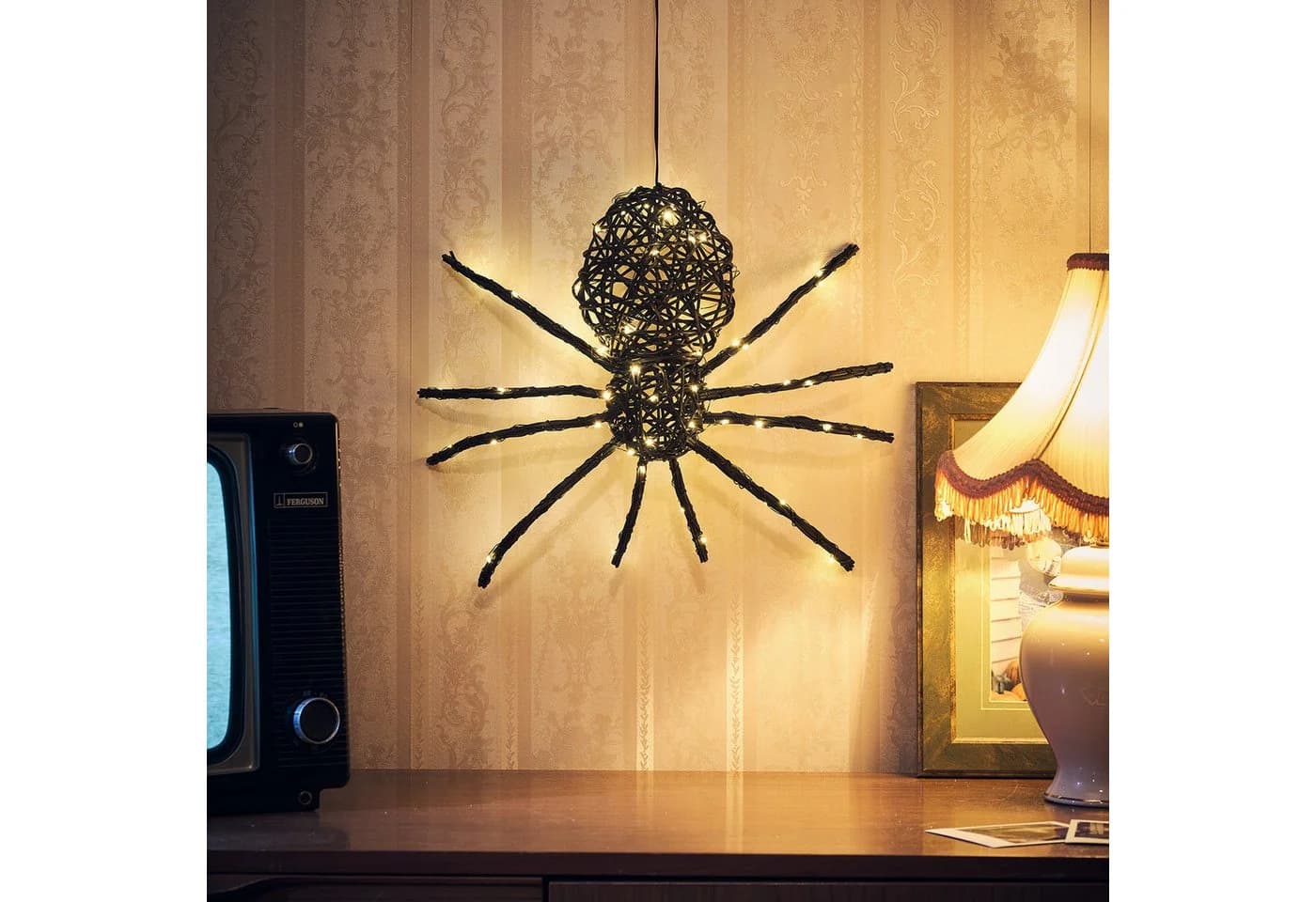 Lights4fun LED Dekofigur Spinne Rattan-Optik 34cm - Bild 3