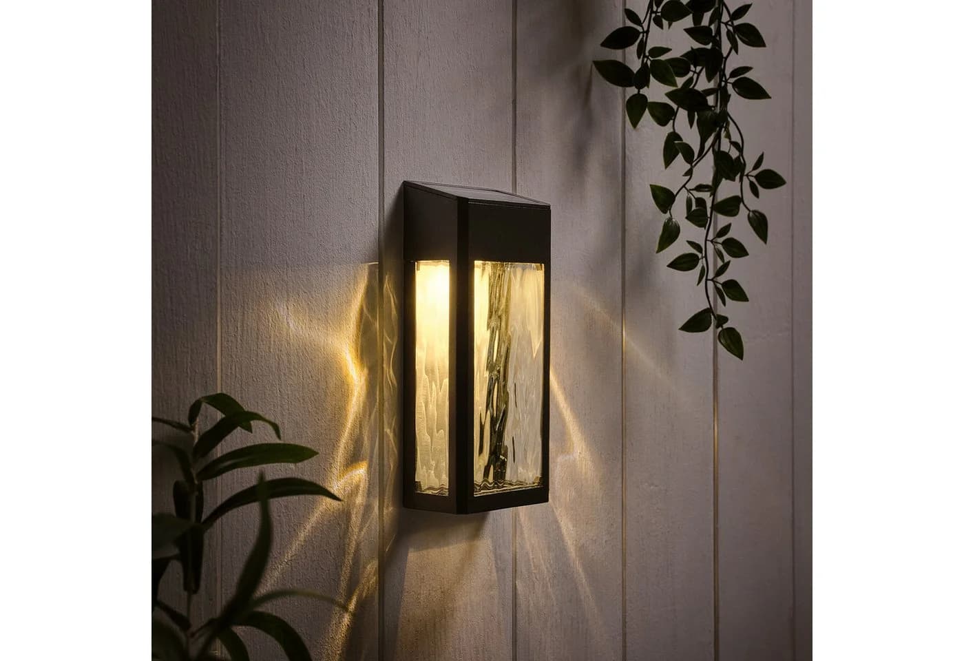 Lights4fun LED Solar Wandleuchte Glas Crackle-Look Schwarz - Bild 2