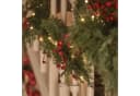 Lights4fun LED-Girlande mit roten Beeren und Timer Bild 2