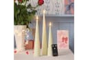 Lights4fun TruGlow LED-Kerzen 3er Set Kegelform Elfbein Bild 3