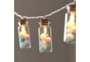 Lights4fun LED-Lichterkette 10er mit Glasfläschchen & Pastell-Pompoms warmweiß Bild 2