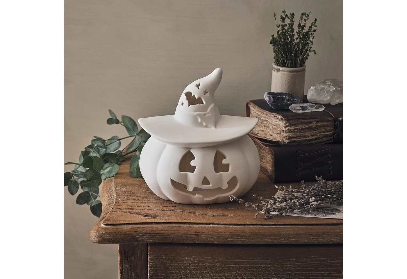 Lights4fun LED Halloween Kürbis aus Porzellan mit Timer