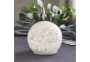 Lights4fun LED-Glaskugel 12,5cm mit Timer und Konfetti-Muster Bild 4
