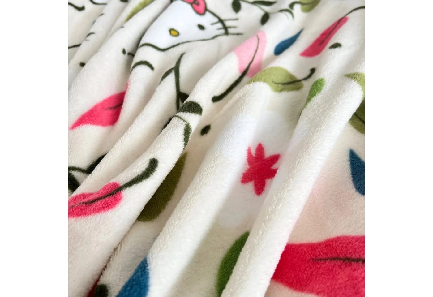 Kinderdecke Hello Kitty Blütenzauber 130 x 170 cm MTOnlinehandel - Bild 5