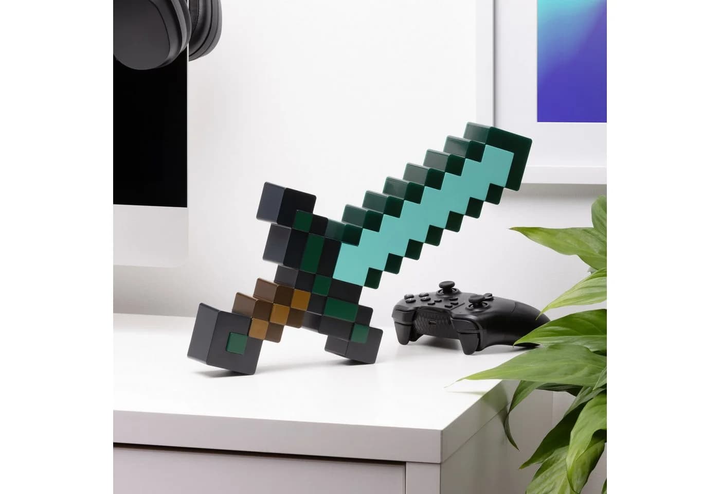 Paladone Minecraft Diamantschwert LED Dekolicht mit Lichtmodi - Bild 4