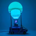 Paladone Fortnite Schlachtenbus LED-Gaming-Lampe mit Kopfhörerständer Bild 5