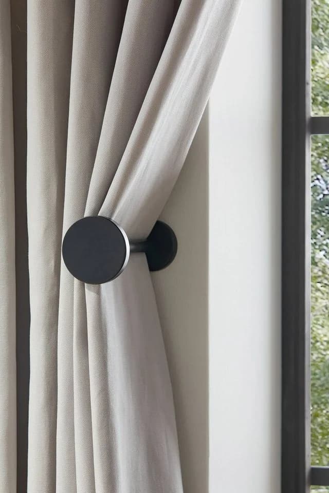 Next Raffhalter Set 2 Gardinenhaken mit Knauf Schwarz Metall