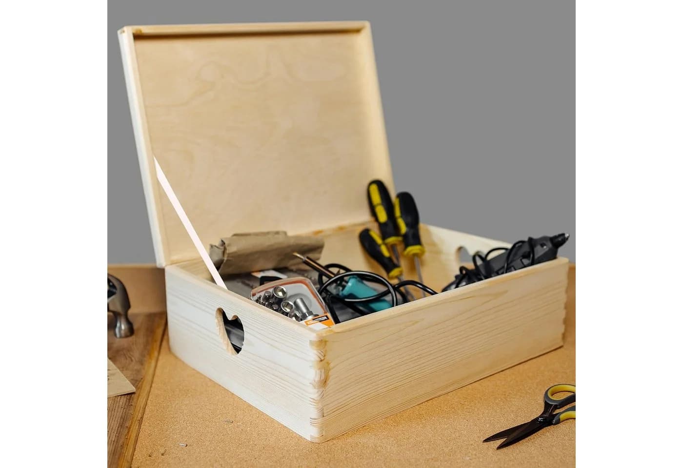 Creative Deco Aufbewahrungsbox Holzkiste mit Deckel und herzförmigen Griffen - Bild 5