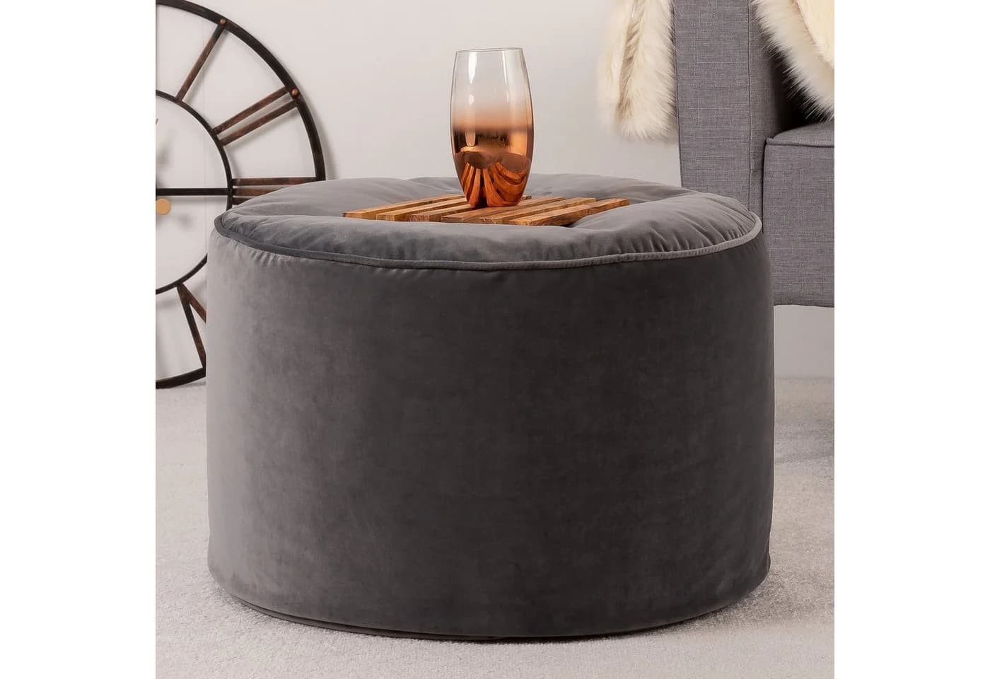 Icon Pouf XL aus Plüschsamt Milano