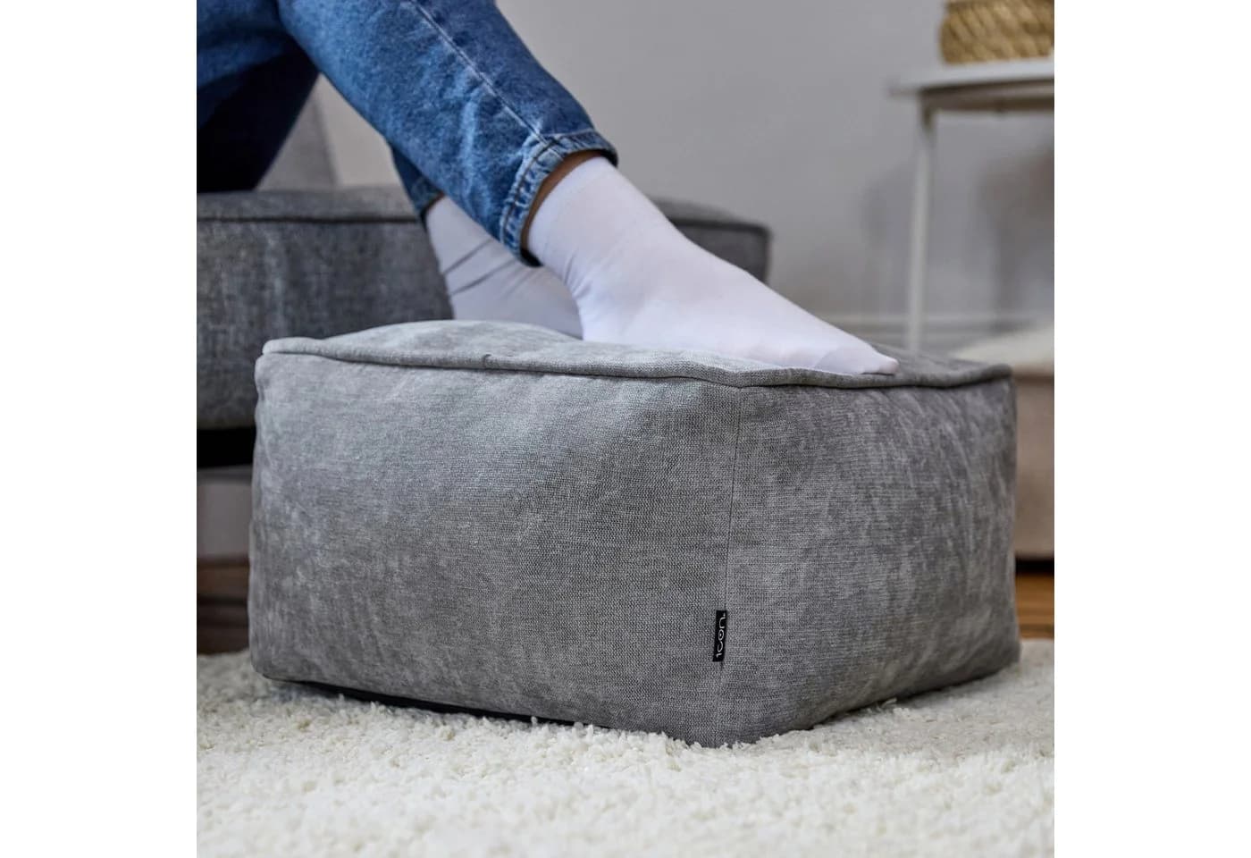 Chenille-Sitzpouf "Amara" - Gemütlicher Komfort für Ihr Zuhause