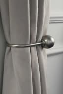 Next Raffhalter mit Kugeldesign 2er-Set Silber Metall Bild 4