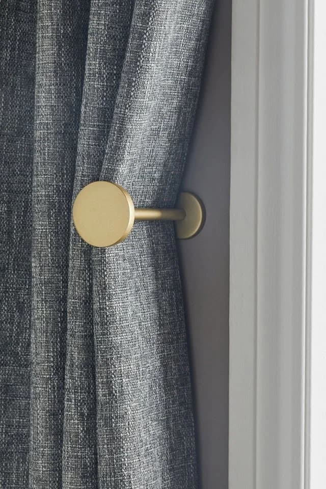 Next Raffhalter Next Set aus 2 Gardinenhaken mit Knauf Gold