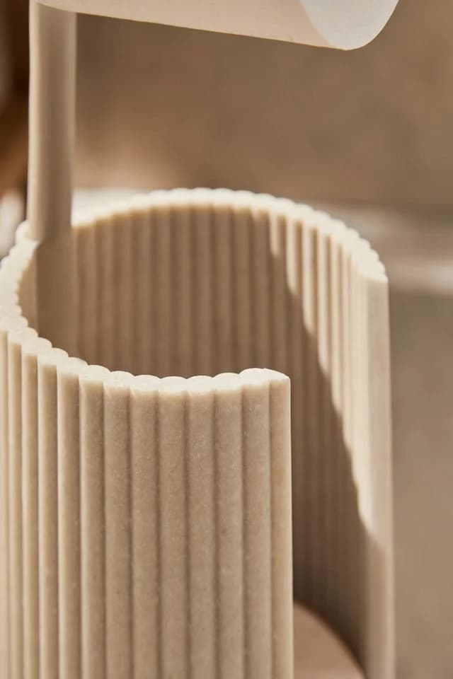 Next Toilettenpapierhalter Gerippt Beige Metall Kunstharz