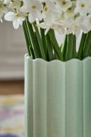Next Dekovase Kleine Vase mit Bogenkante Steingut Bild 3