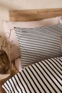 Next Bett-Set mit Bettbezug und Kissenbezug, Schwarz/Natural Slim Stripe Bild 1