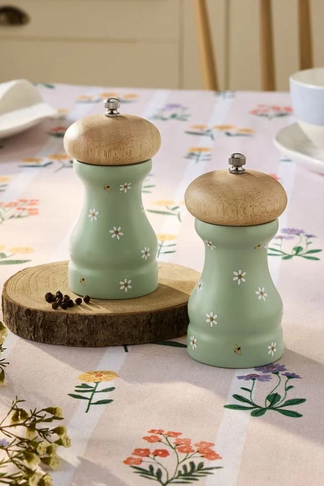 Next Salz- und Pfeffermühle Maisie 2er-Set Holz Sage Green