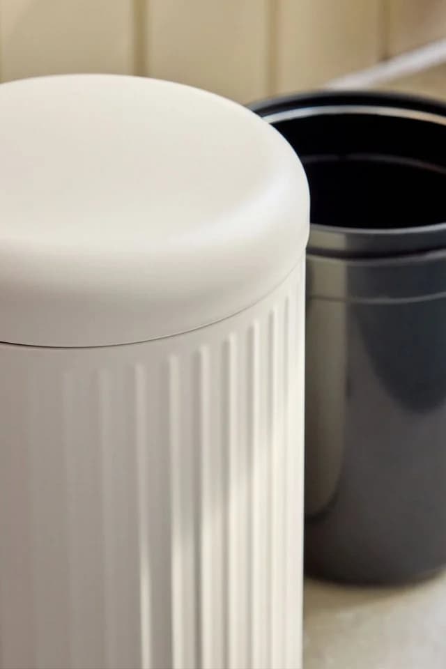 Next Mülleimer Gerippter 3-Liter-Treteimer mit Softclose-Deckel Beige - Bild 3