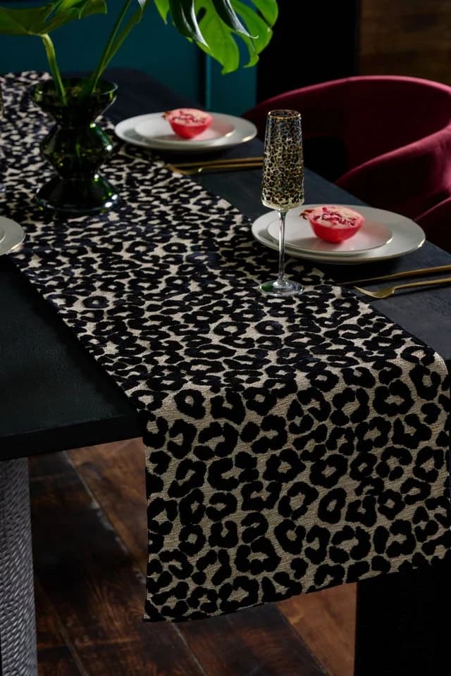 Next Samt-Tischläufer Leoparden-Print Schwarz/Braun - Bild 4