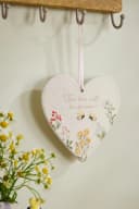Next Wanddeko Florales Schild „Love“ mit Biene Keramik Beige Bild 1
