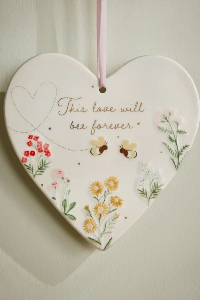 Next Wanddeko Florales Schild „Love“ mit Biene Keramik Beige - Bild 3