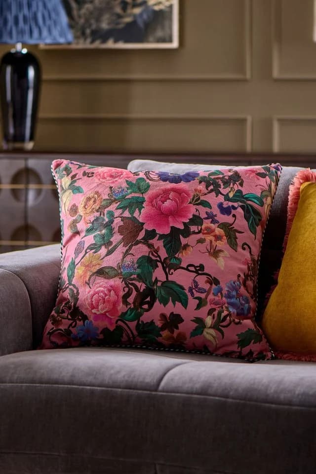 Next Dekokissen Maximalist Rosa Geblümter Samt