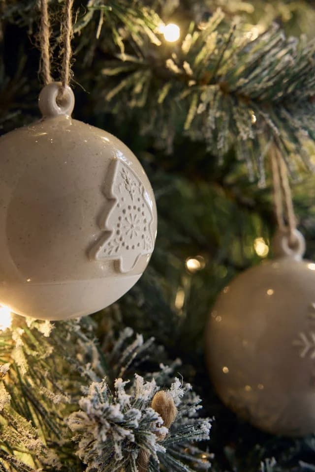 Next Dekokugel Keramik-Weihnachtskugeln 4er-Set Beige - Bild 4