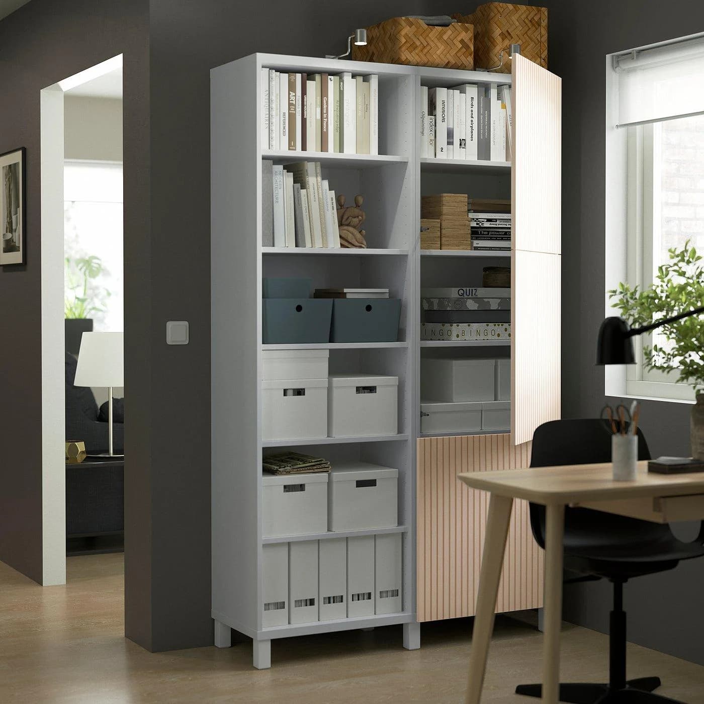 IKEA BESTÅ Aufbewahrung mit Türen Weiß