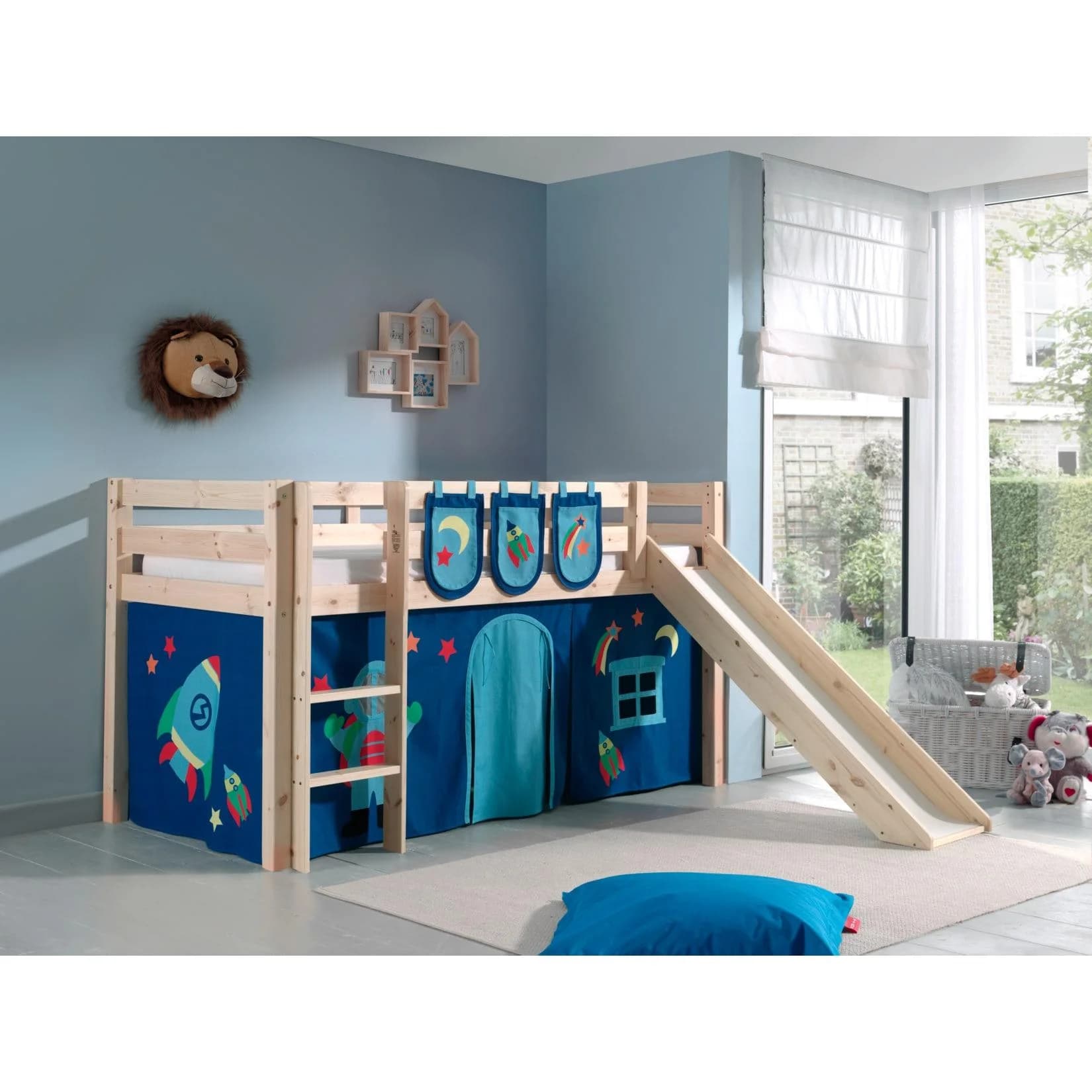 Vipack Spielbett Pino mit Rutsche, Kiefer massiv natur, Vorhang Astro