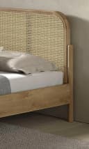 HOME AFFAIRE Bettgestell Olive Eiche massiv mit Rattan-Kopfteil Bild 4