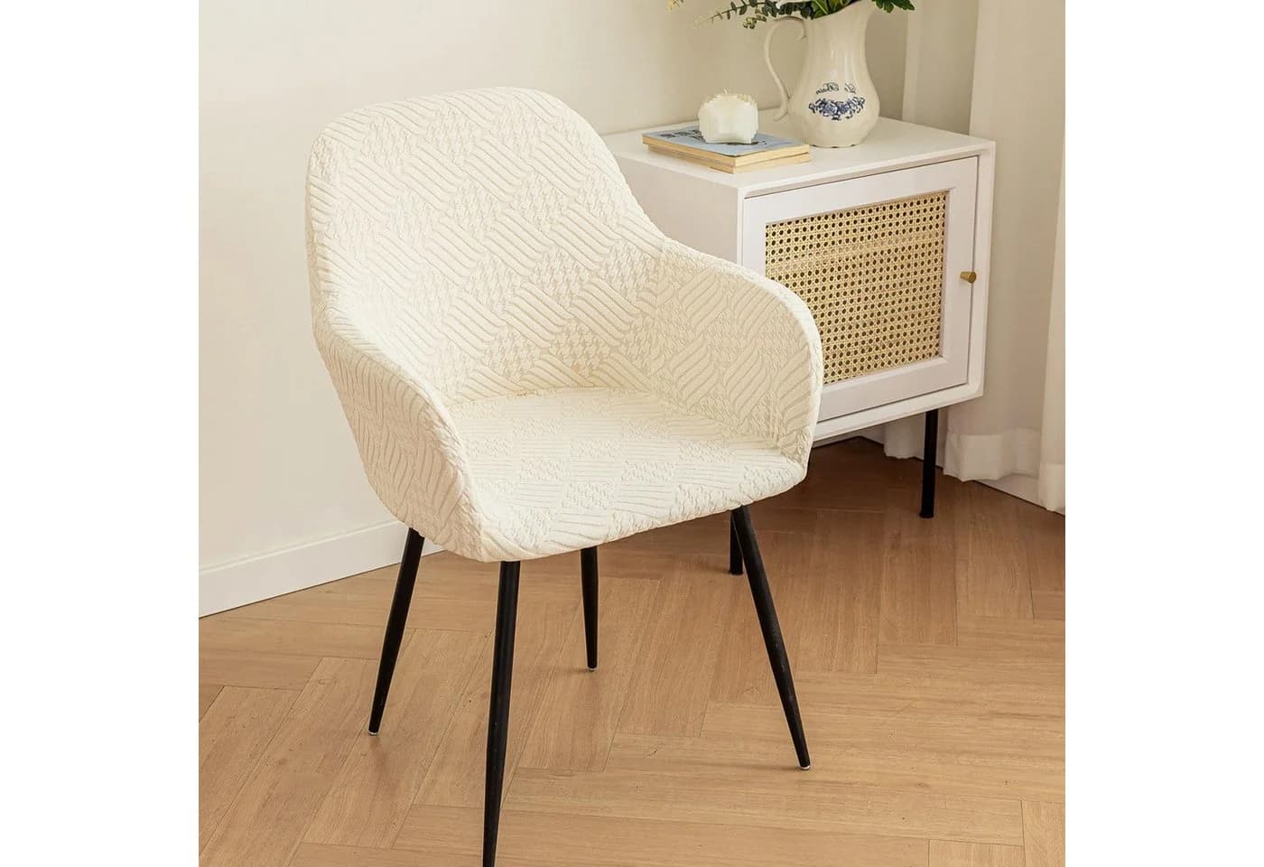 Coonoor Stuhlhusse Stretch mit Armlehne Beige 2/4er Set